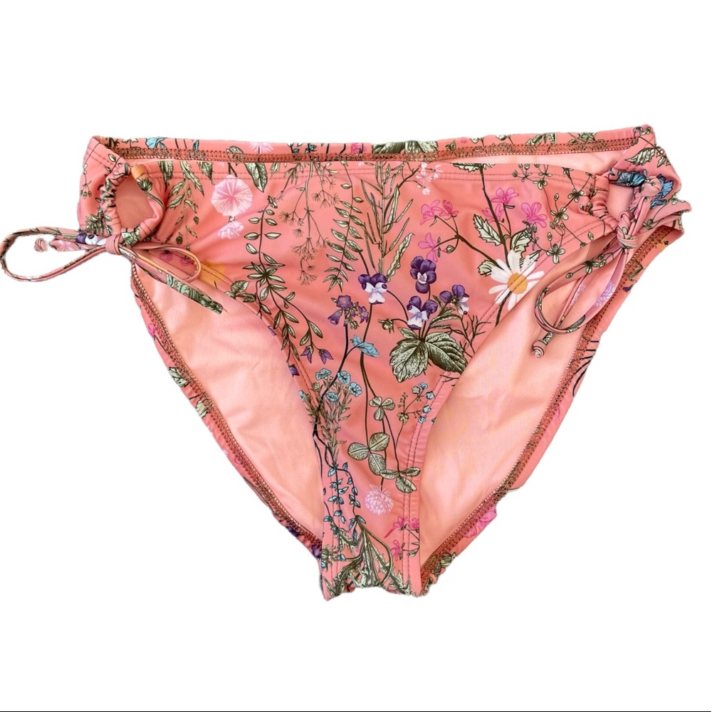 6771. Heart and Harmony Girls Peach Floral Bikini Bottom NWOT